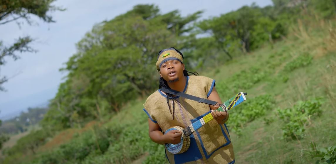 VIDEO : Hisili Music Ft Wamwiduka Band – Twende Pamoja