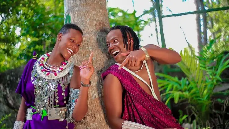 VIDEO : Kili Paul Ft Naomi Jacob – Enkatini Ena