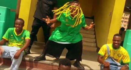 VIDEO : Asake Wabongo – Balaa la Yanga