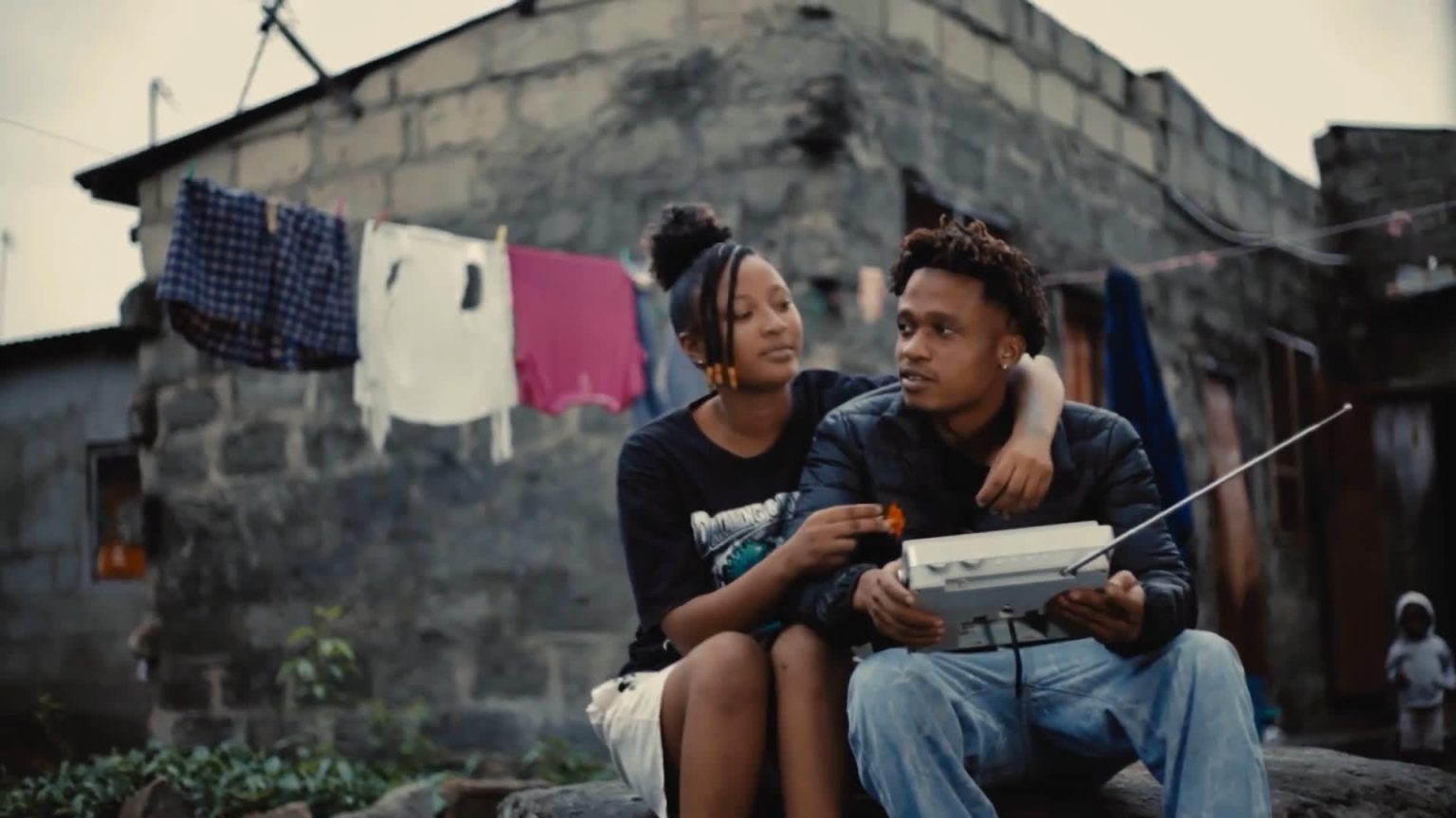 VIDEO : Munta dee – Money Money