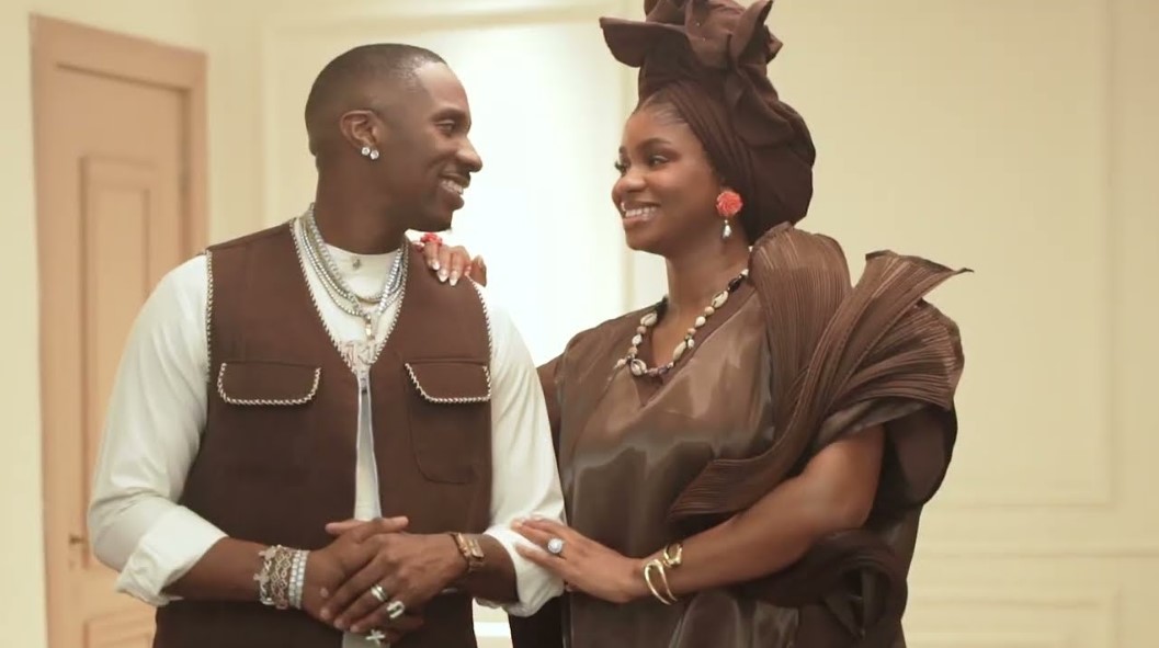 VIDEO : Jux – See Body (Visualizer)