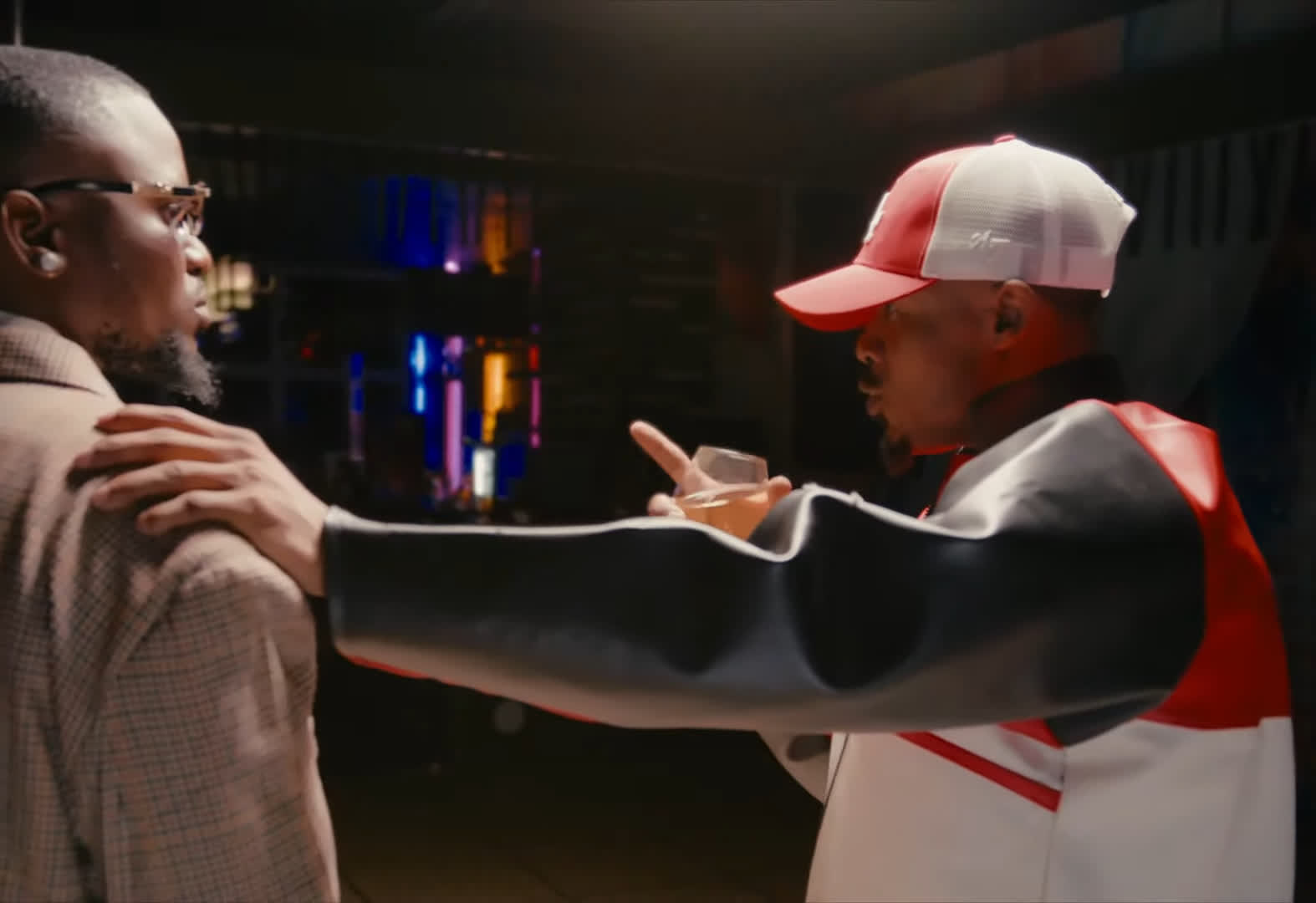 VIDEO : Vanillah Ft. Alikiba – Tamu Chungu