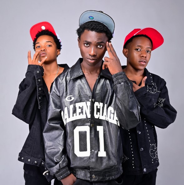 Music Audio : Makamanda – Mungu Anakuona | Download Mp3