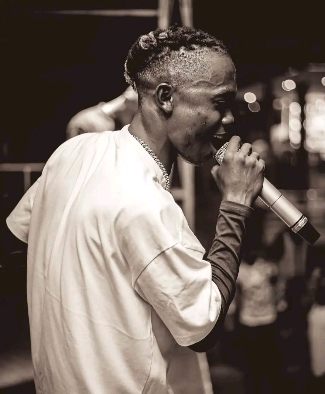 Music Audio : Mbwido mc – Show Live mpya 2026 | Download Mp3