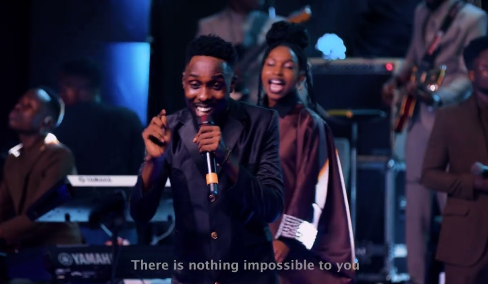 Music Audio : Zoravo Ft Takie Ndou – Mungu Wa Yasiyowezekana | Download Mp3